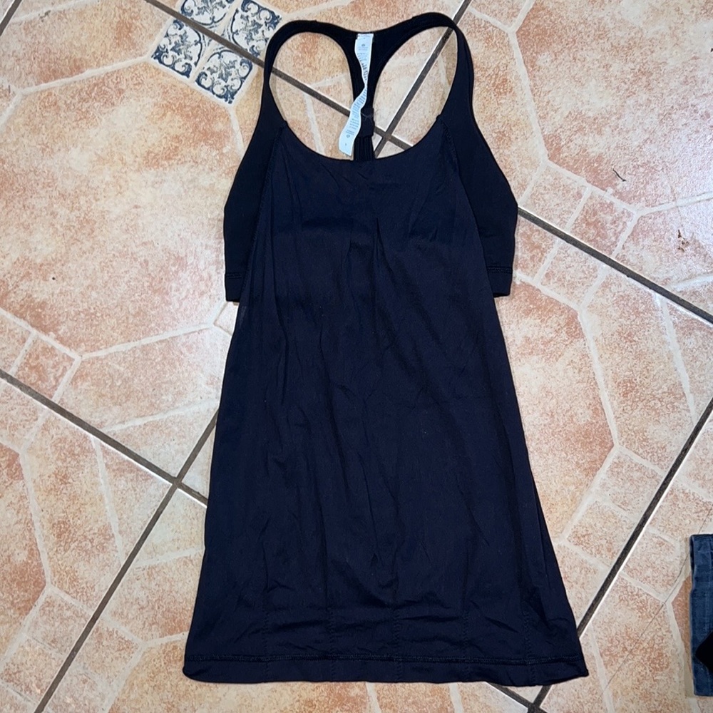 Lululemon built in bra tank top shirt blouse yoga